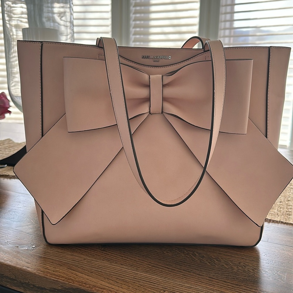 Karl Lagerfeld - light pink “bow” tote